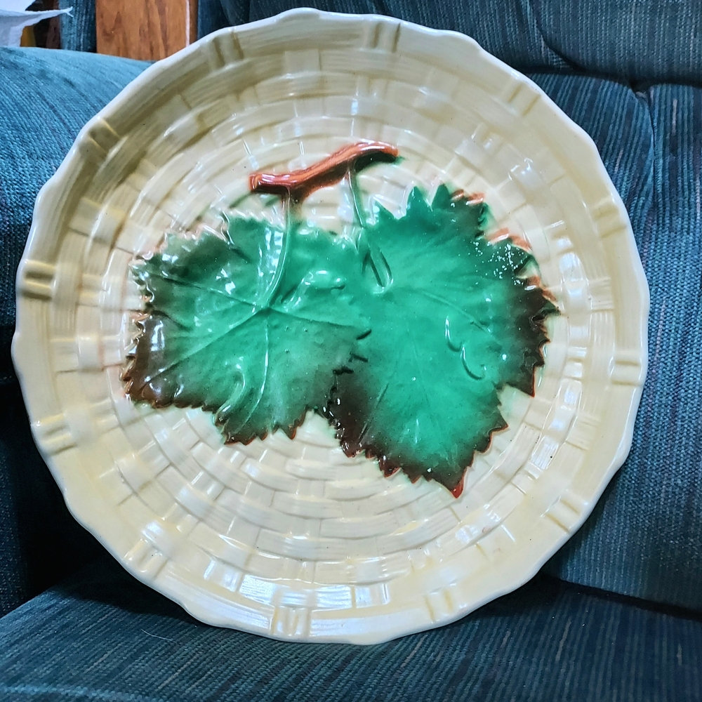 Antique Majolica Sacavenid Portigal Low 9.5" Grape Vine Basket Bowl Plate